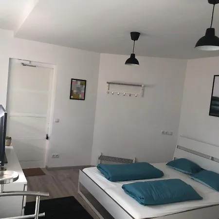 Deluxe City Mountain Studio Apartament *
