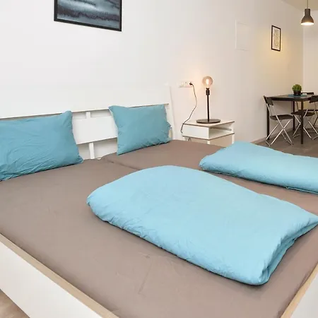 Deluxe City Mountain Studio Apartament